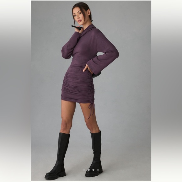 NWOT daily practice long sleeve side ruched dress - Picture 1 of 8